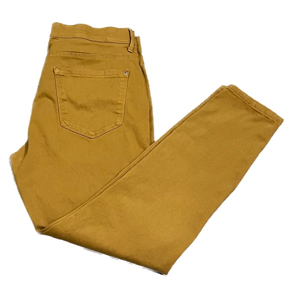 Curve Appeal Mustard Yellow Gold Jeans Pants ankle cropped - Picture 2 of 9